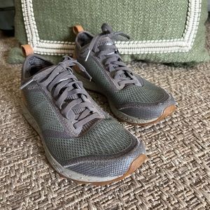 New Balance Women's Fresh Foam Gobi Trail V3 Running Shoe - Size 7.5